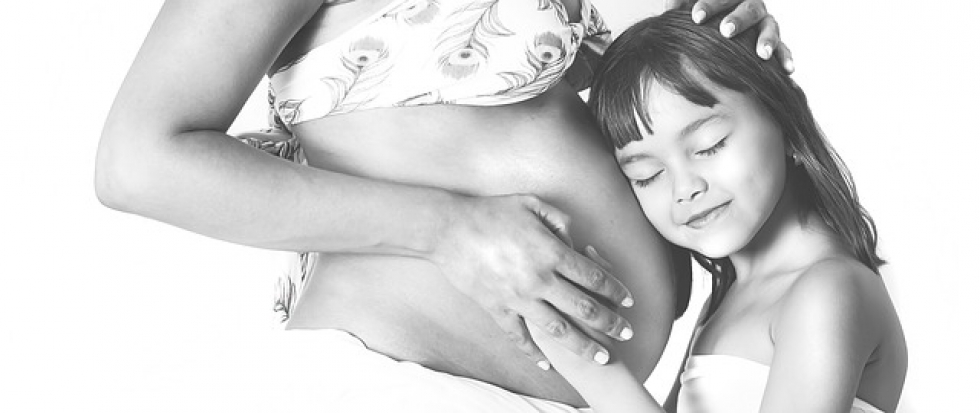 Ilustrační obrázek pro článek Nárok na peněžitou pomoc v mateřství v případě OSVČ